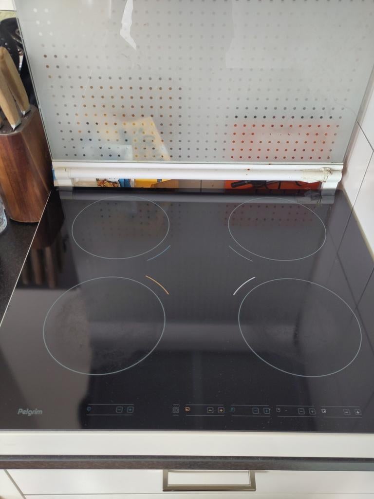 Inductiekookplaat Pelgrim, met perilex-stekker, Witgoed en Apparatuur, Kookplaten, Vrijstaand, Inductie, 4 kookzones, Ophalen