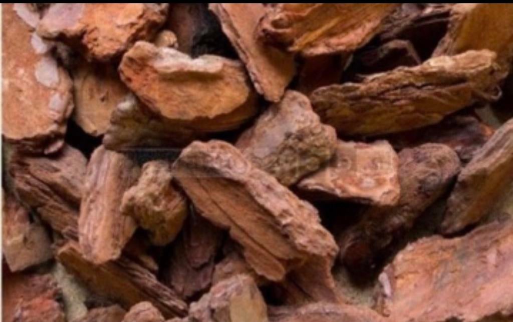 Diverse soorten en maten houtsnippers/ boomschors aangeboden, Ophalen of Verzenden