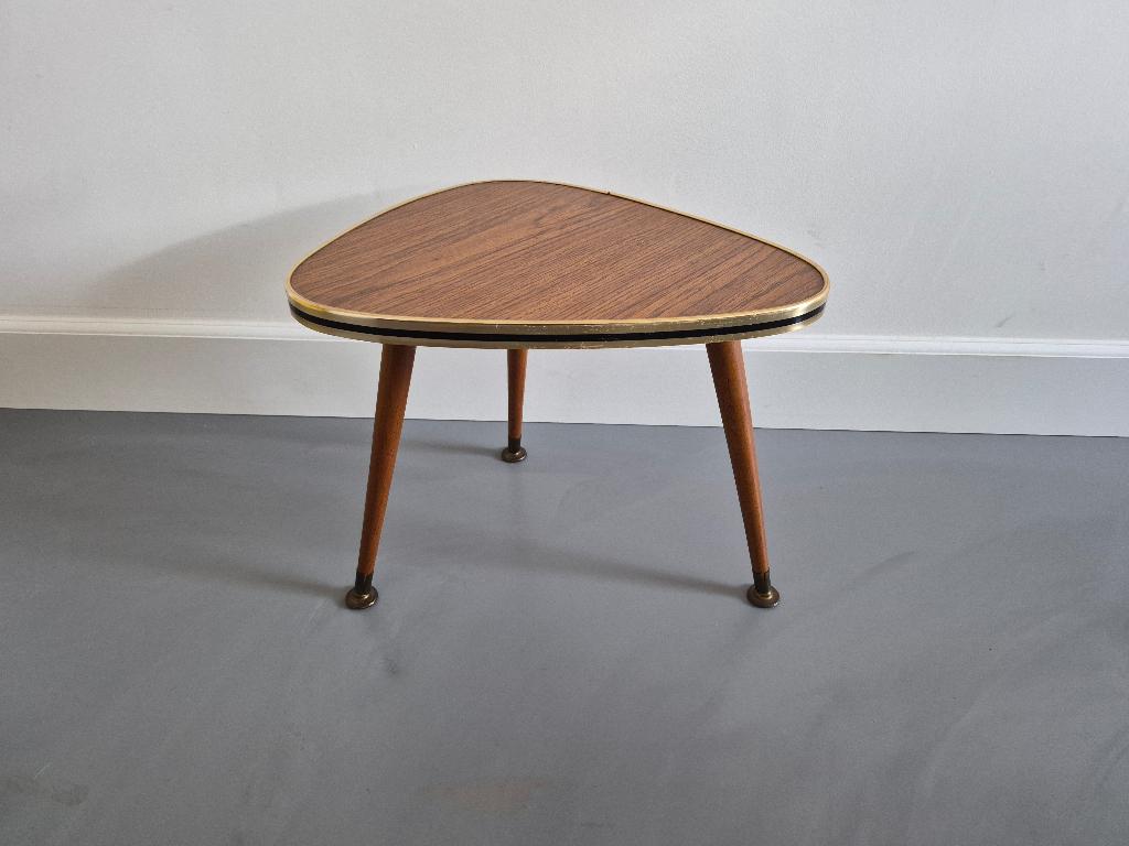 Mooi mid-century plantentafeltje, bloementafeltje, Antiek en Kunst, Antiek | Meubels | Tafels, Ophalen of Verzenden