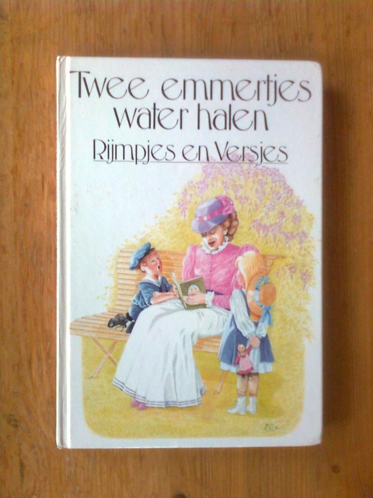 Twee emmertjes water halen, rijmpjes en versjes, Ophalen of Verzenden, Gelezen, Fictie algemeen