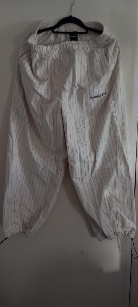 Iets Frans pinstripe joggers - 2 broeken, Kleding | Dames, Broeken en Pantalons, Overige kleuren, Maat 42/44 (L), Nieuw, Ophalen of Verzenden