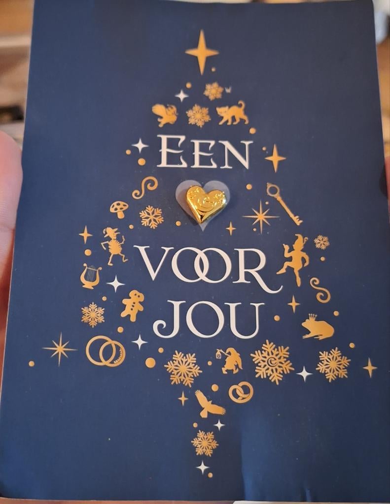 Kerstkaart voor medewerkers inclusief hartjes pin efteling., Ophalen of Verzenden, Button of Speldje