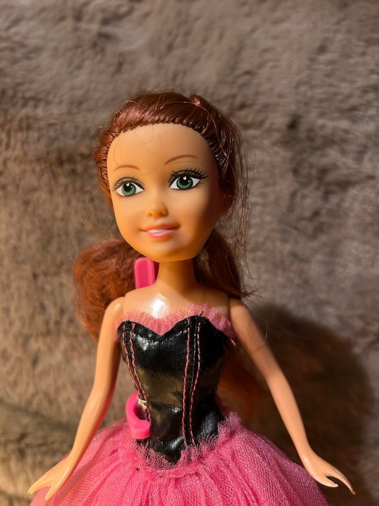 pop Sparkle Girlz met roze tutu, Ophalen of Verzenden, Zo goed als nieuw, Barbie