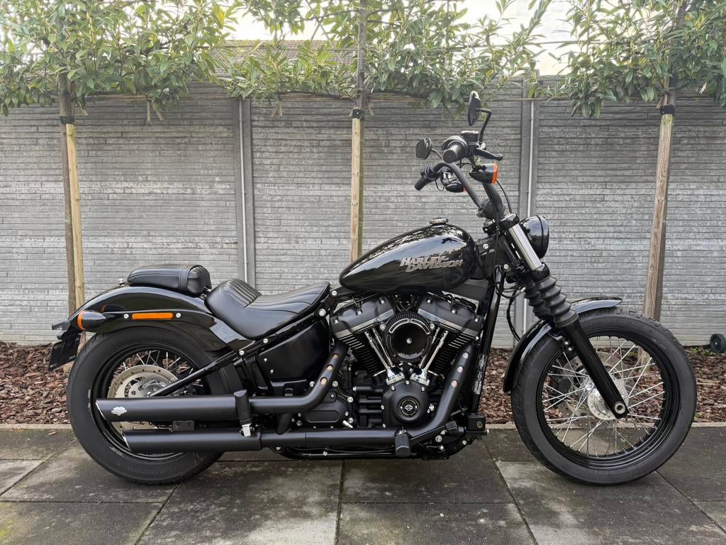 Harley-Davidson FXBB Street Bob Softail 107 / 2019 / 5HD /