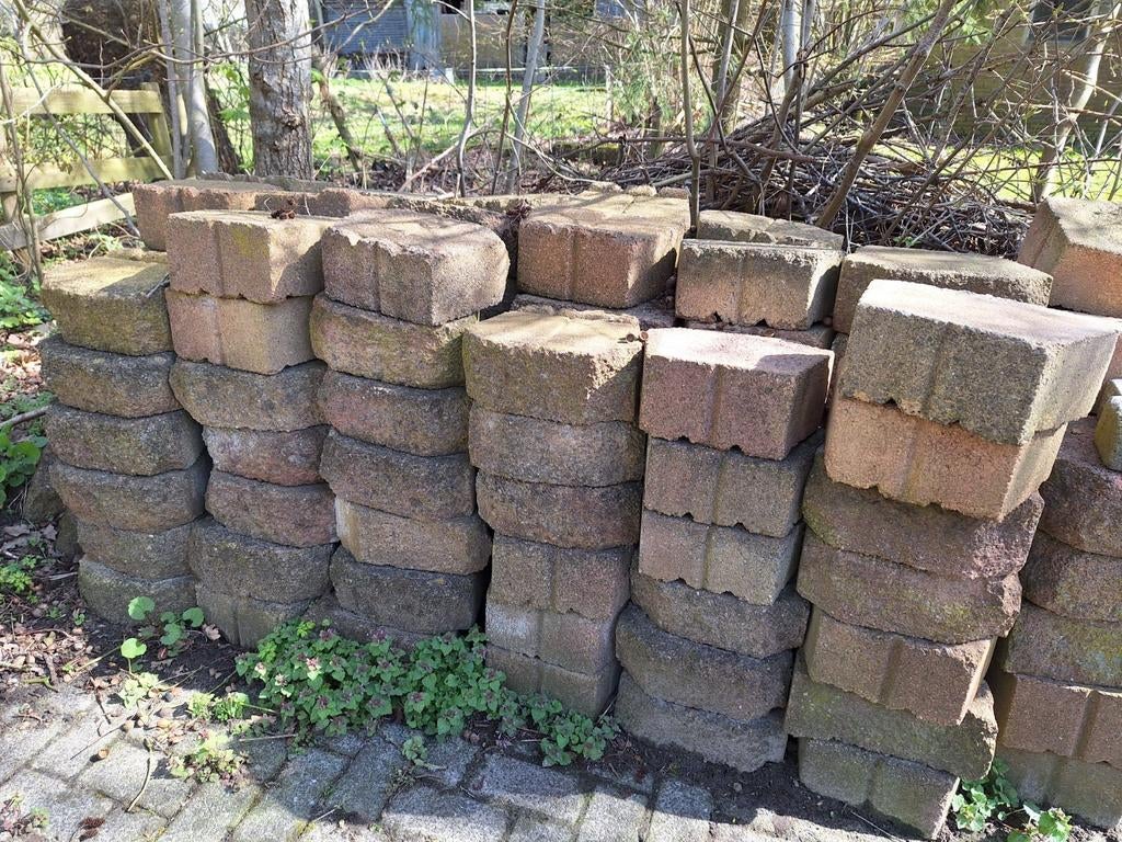 Gratis sierstenen, circa 150 stuks, zelf ophalen, Ophalen of Verzenden, Gebruikt, Beton, Klinkers