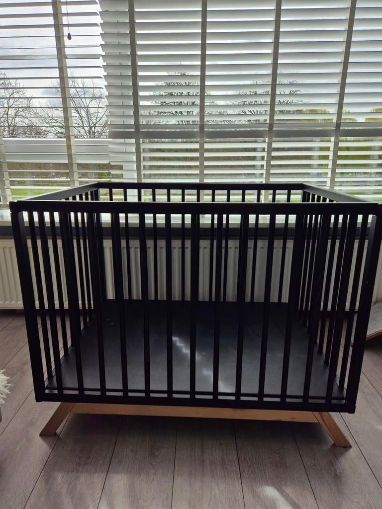 Zwarte box van Prénatal (Savi), Ophalen, Gebruikt, In hoogte verstelbaar