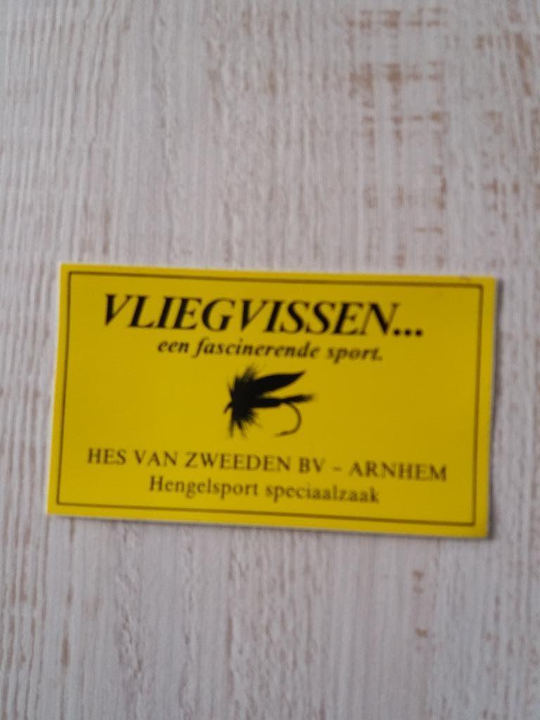 sticker VLIEGVISSEN een fascinerende sport, Ophalen of Verzenden, Zo goed als nieuw, Sport