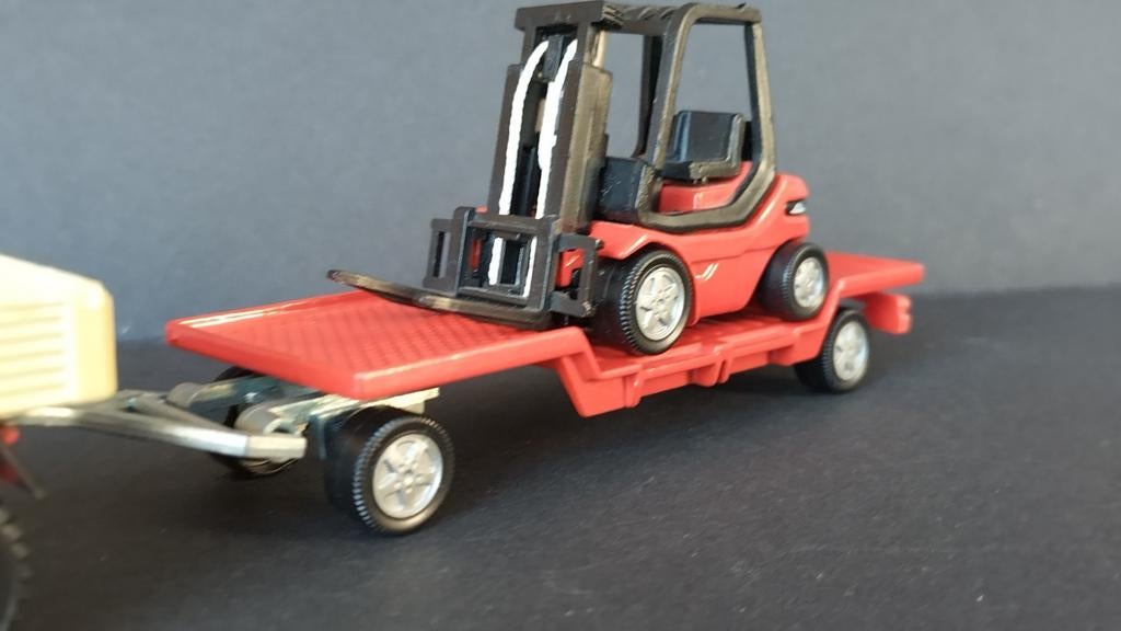 Mercedes Benz Unimog met Linde heftruck 1:55 Siku Pol, Hobby en Vrije tijd, Schlittenbacherstrasse 60 Lüdenscheid Germany, SIKU