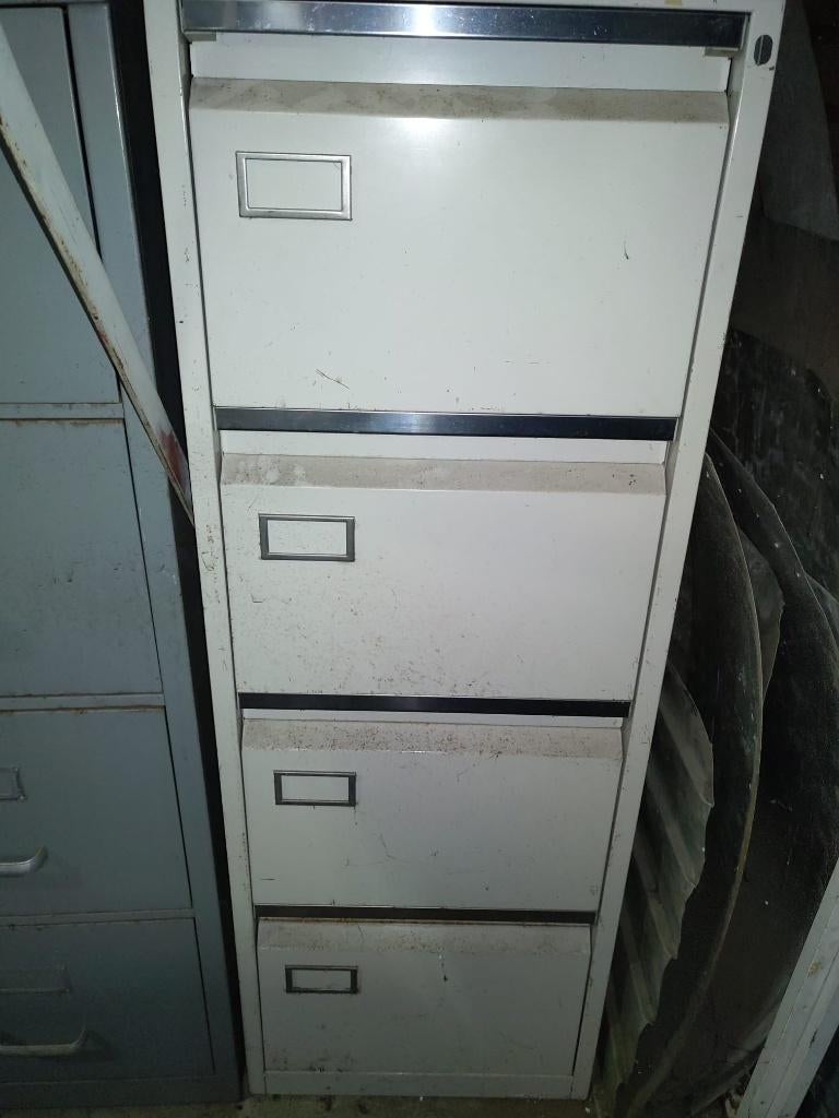 3 Stalen archiefkasten, Ophalen, Minder dan 50 cm, 100 tot 150 cm, Met slot