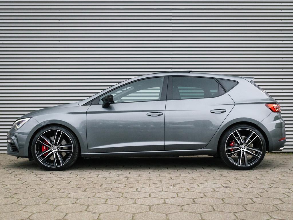SEAT Leon 2.0 TSI CUPRA 300 PANO SCHAAL VIRTUAL KEYLESS DAB, 15 km/l, Zwart, 4 cilinders, 1984 cc