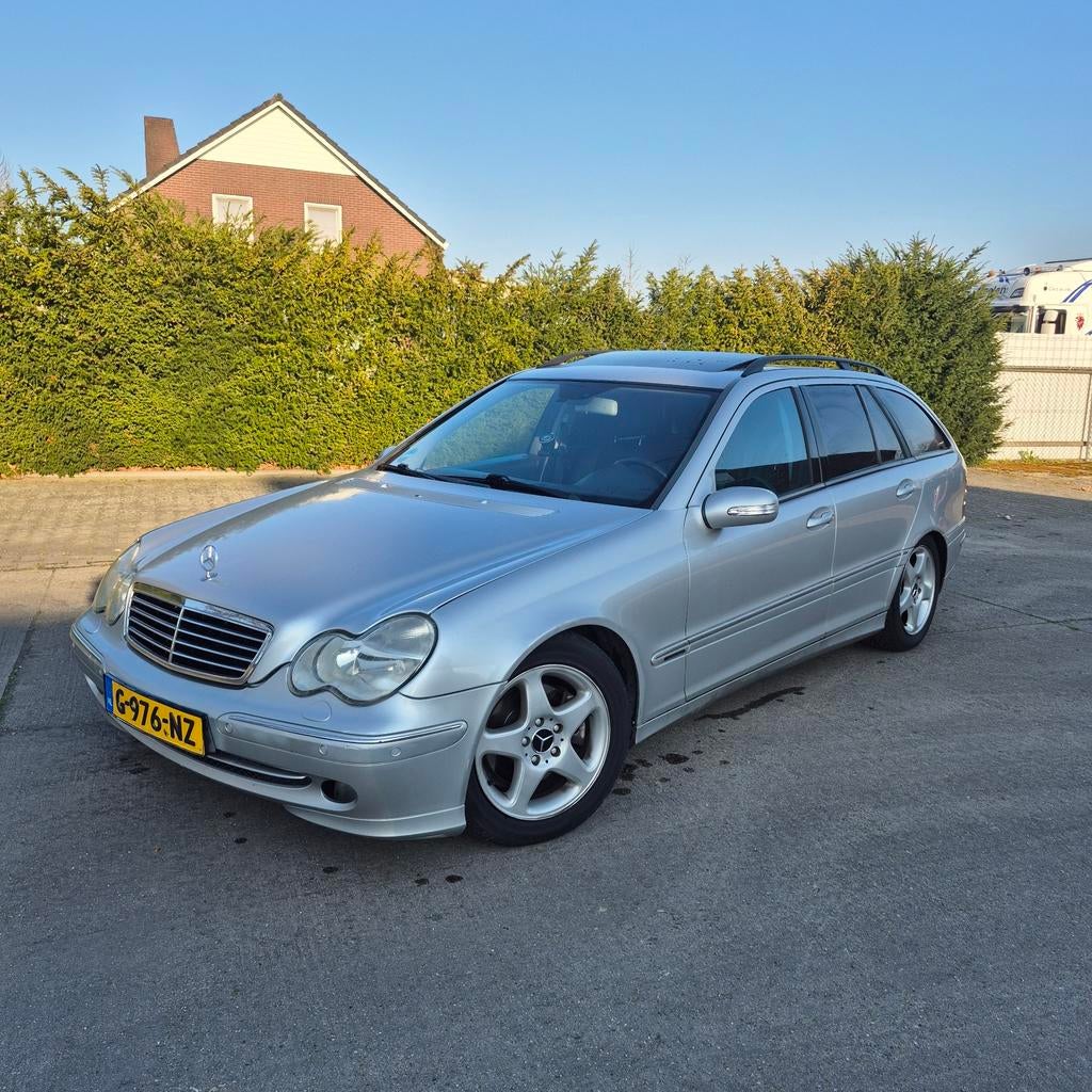 Mercedes-Benz C-Klasse 2.6 C240 Combi AUT 2001 Grijs, Auto's, Automaat, Achterwielaandrijving, Zwart, 2597 cc