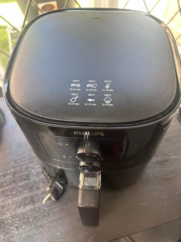 Philips Airfryer HD9200 - zo goed als nieuw, Ophalen of Verzenden, Gebruikt, Airfryer, 750 t/m 999 gram