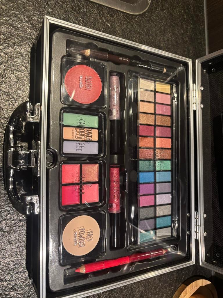 Make-up Koffer Set - Compleet met Oogschaduw, Blush, Lippen, Overige kleuren, Gehele gezicht, Nieuw, Ophalen of Verzenden