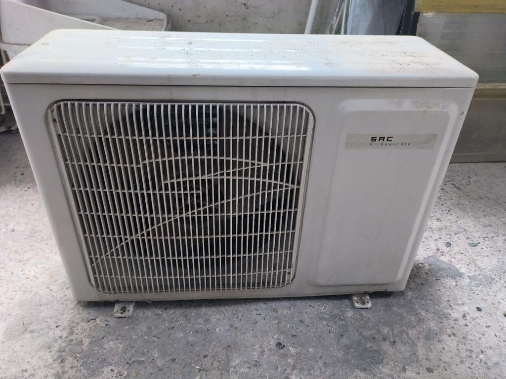 Split airco buiten unit, Witgoed en Apparatuur, Airco's, Wandairco, Minder dan 60 m³, 3 snelheden of meer, Ophalen
