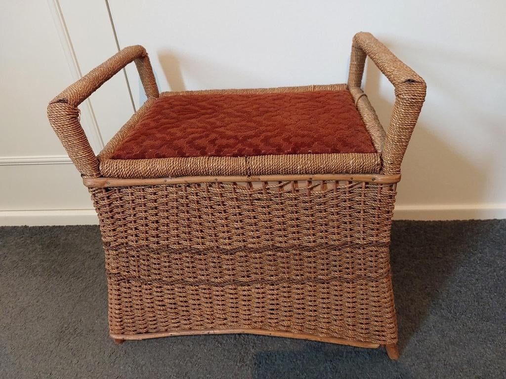 Voetenbankje met opbergruimte, Huis en Inrichting, Banken | Voetenbanken en Poefen, Minder dan 50 cm, Gebruikt, Minder dan 50 cm