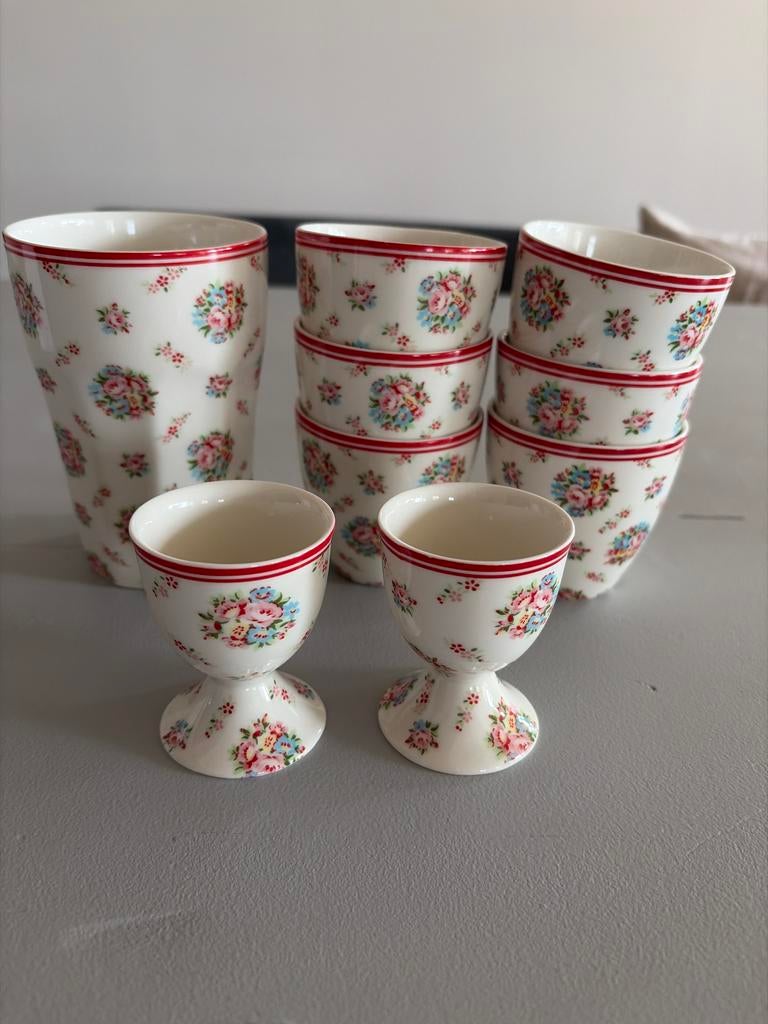Greengate servies: bekers en eierdopjes, Keramiek, Ophalen of Verzenden, Zo goed als nieuw, Overige stijlen