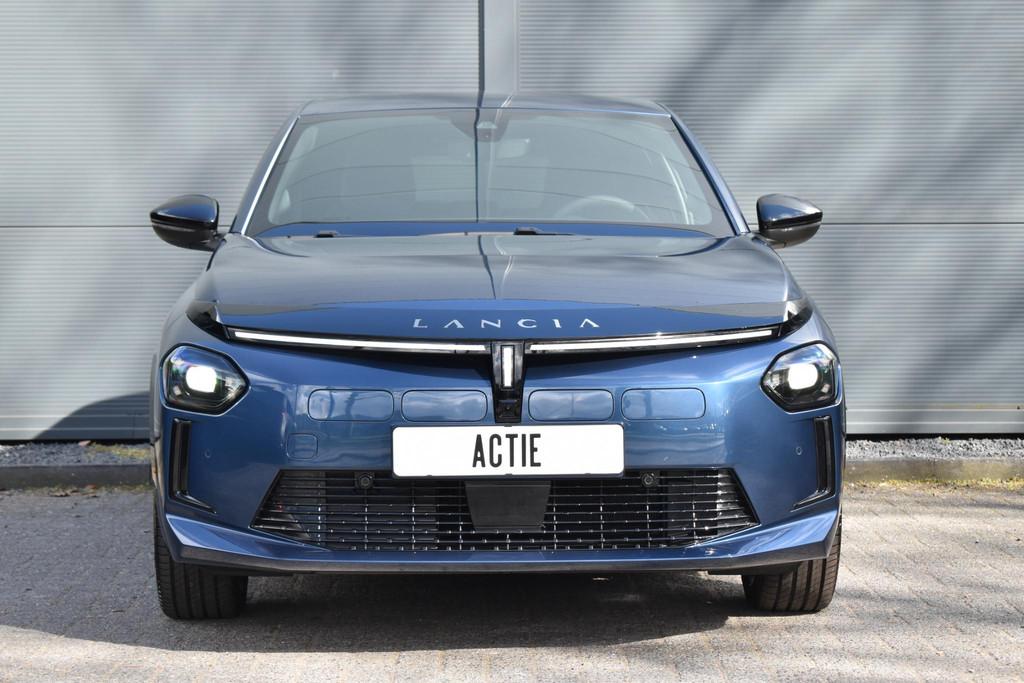 Lancia Ypsilon Edizione Cassina Limitata 51 kWh / Massagesto, 156 pk, Blauw, Electronic Stability Program (ESP), 51 kWh