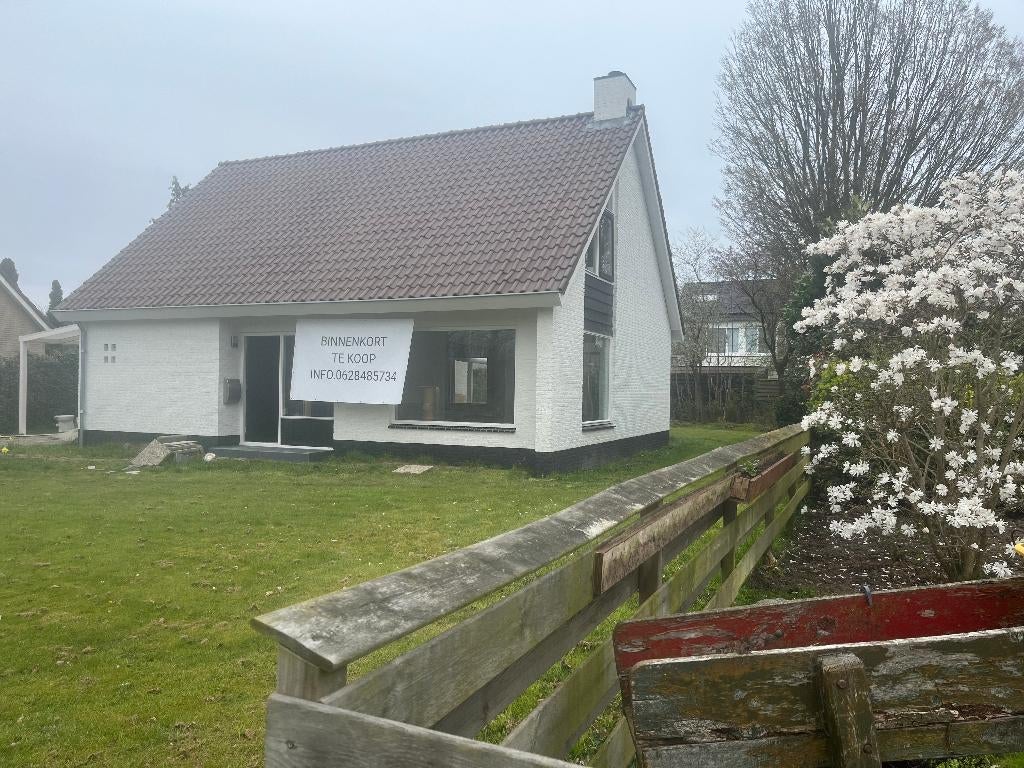 VRIJSTAANDE GERENOVEERDE WONING TE KOOP, 148 m², 500 tot 1000 m², 5 kamers, Verkoop zonder makelaar