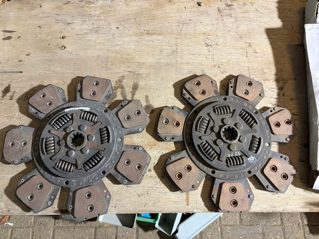 2x nieuwe koppelingsplaat JD 2250/22450/2650 (AL67974), Ophalen of Verzenden, Nieuw