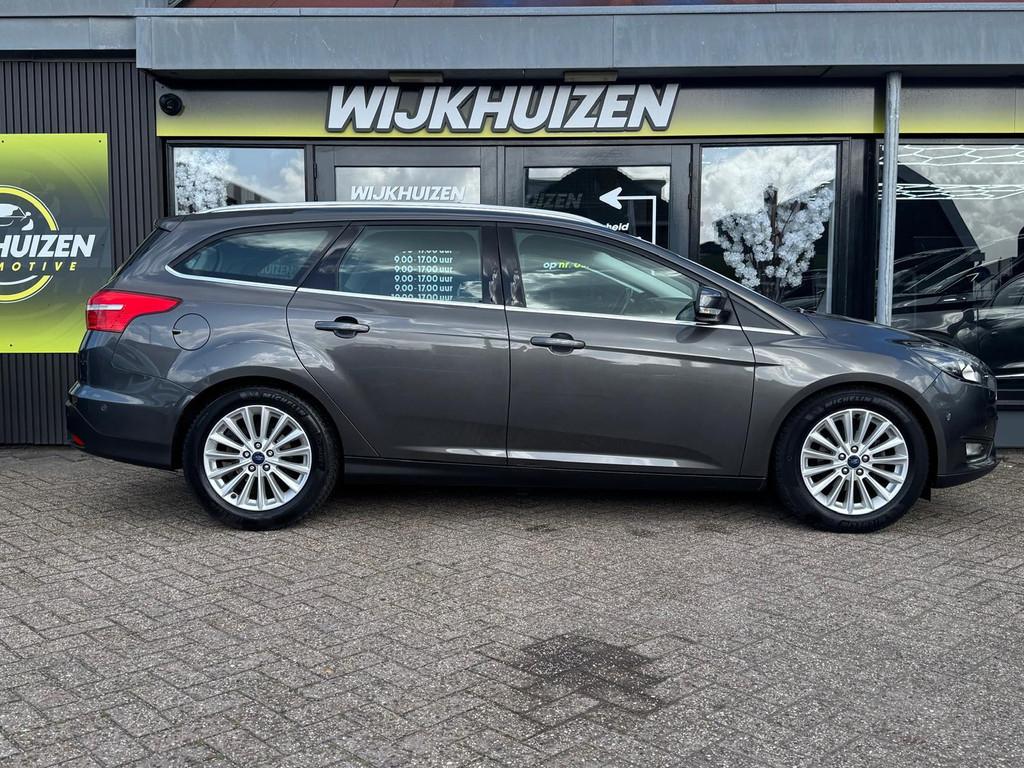 Ford Focus Wagon 1.0 Titanium Edition met Led ! Navigatie !, Gebruikt, Origineel Nederlands, Handgeschakeld, 1216 kg