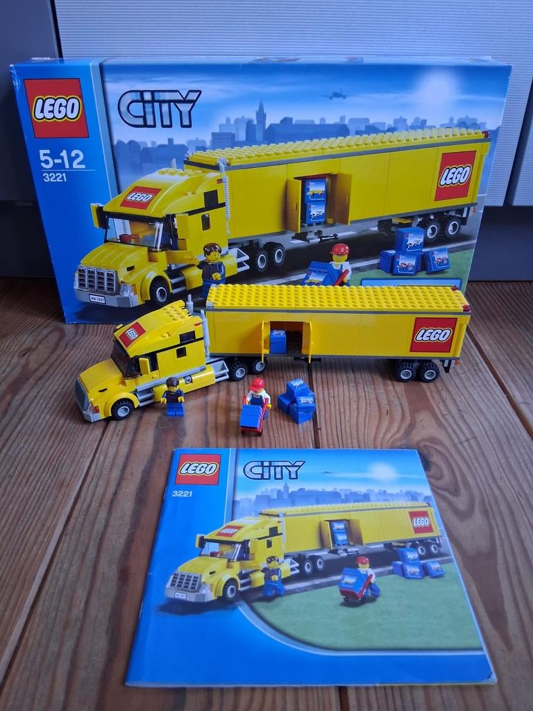 Lego city grote gele vrachtwagen 3221 compleet met doos boek, Ophalen of Verzenden, Zo goed als nieuw