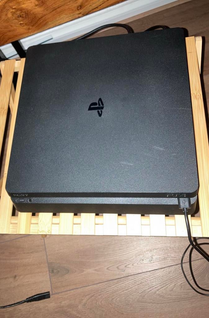 Playstation 4 slim 9.00 1tb hdd, Spelcomputers en Games, Ophalen of Verzenden, Zo goed als nieuw, Zonder controller, 1 TB