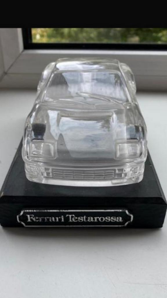 Ferrari Testarossa van glas op sokkel, Verzamelen, Ophalen of Verzenden, Gebruikt, Auto's
