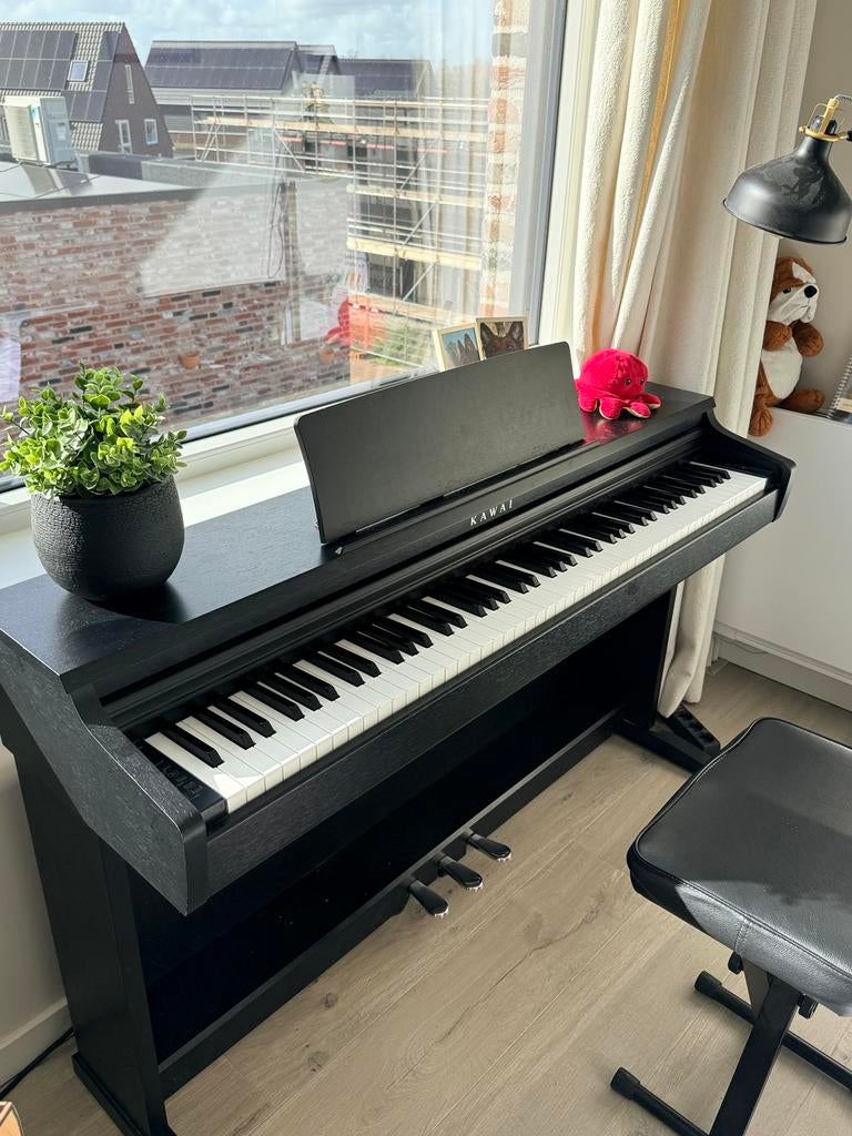 Kawai KDP 120 - Digitale piano + kruk, Muziek en Instrumenten, Ophalen, Zo goed als nieuw, Zwart