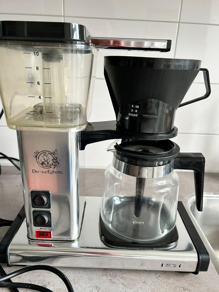 Douwe Egberts koffiezetapparaat, 4 tot 10 kopjes, Ophalen of Verzenden, Zo goed als nieuw, Koffiemachine