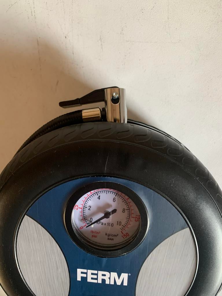 Ferm mini compressor 12V, Auto diversen, Auto-accessoires, Gebruikt, Ophalen of Verzenden