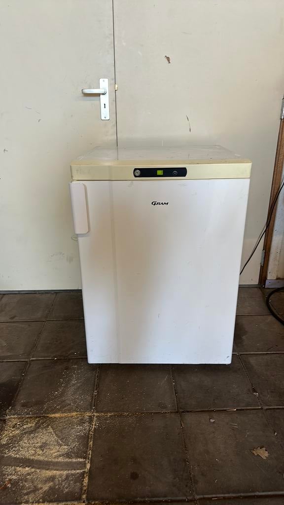Gram koelkast, Zonder vriesvak, 200 liter of meer, ..., 160 cm of meer