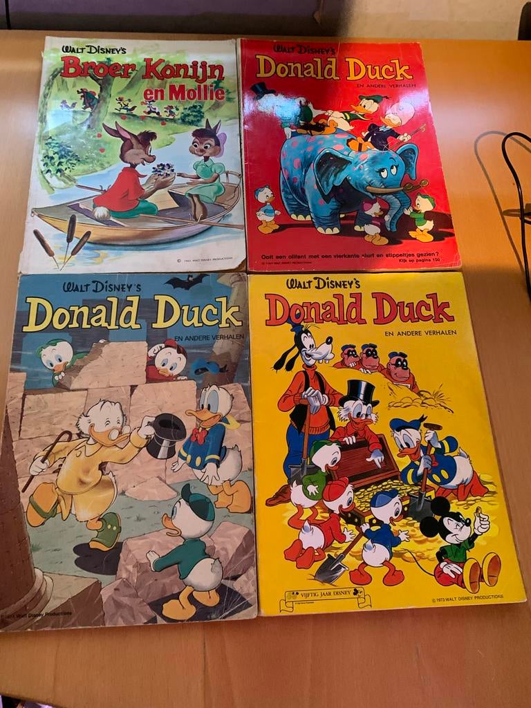 Walt Disney's Donald Duck en Broer Konijn stripboeken, Boeken, Meerdere stripboeken, Ophalen of Verzenden, Gelezen
