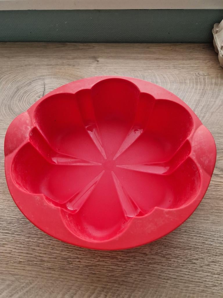 Rode siliconen bakvorm - Bloem/Hart, Ophalen of Verzenden, Gebruikt