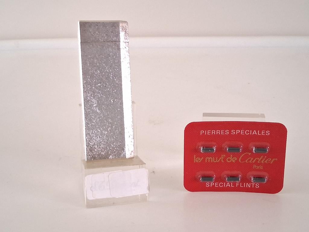 Cartier Aansteker Verzilverd +Cartier vuursteentjes ZGAN., Ophalen of Verzenden, Zo goed als nieuw, Aansteker