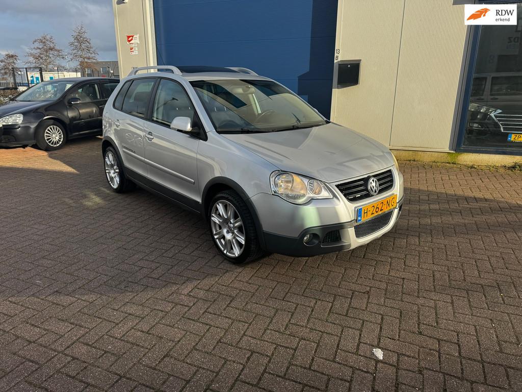 Volkswagen Polo 1.4-16V Cross, Voorwielaandrijving, Bedrijf, Handgeschakeld, Grijs
