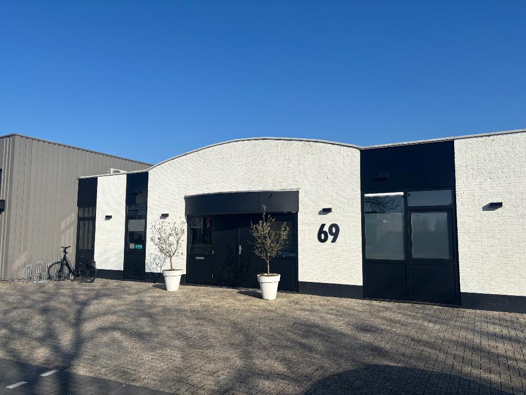 Bedrijfsruimte te huur €575,- p.m. Koggeweg 69 Hem, Zakelijke goederen, Bedrijfs Onroerend goed, 25 m², Huur, Bedrijfsruimte