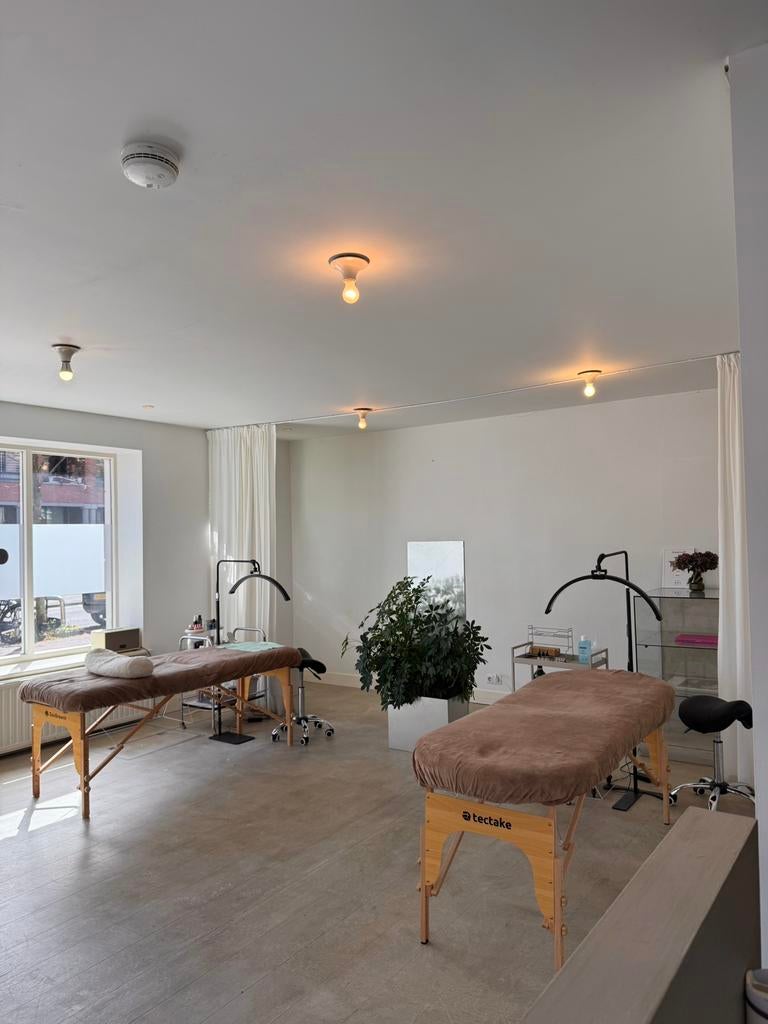 Mooie gedeelde werkplek beschikbaar in salon, Huizen en Kamers, Kamers te huur, Amsterdam