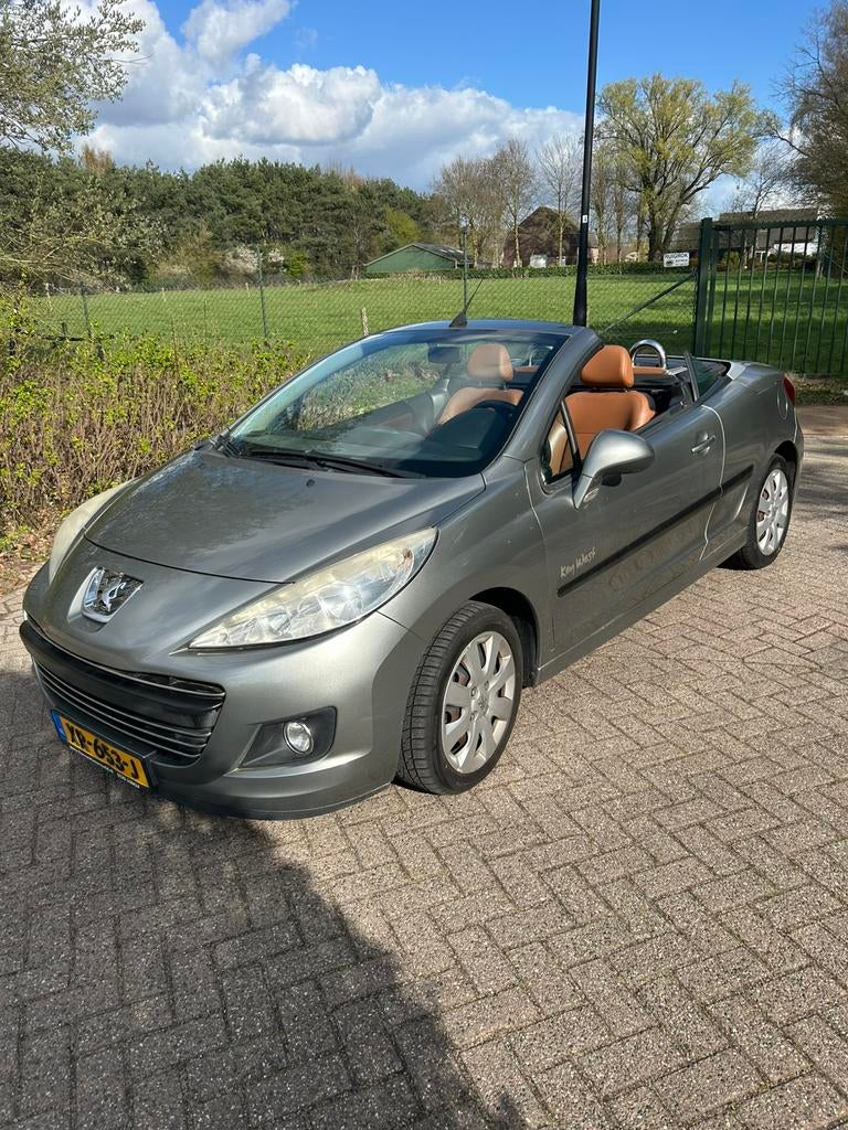 Peugeot 207 1.6 VTI CC 88KW 2011 Grijs, Voorwielaandrijving, 4 cilinders, Cabriolet, 4 stoelen