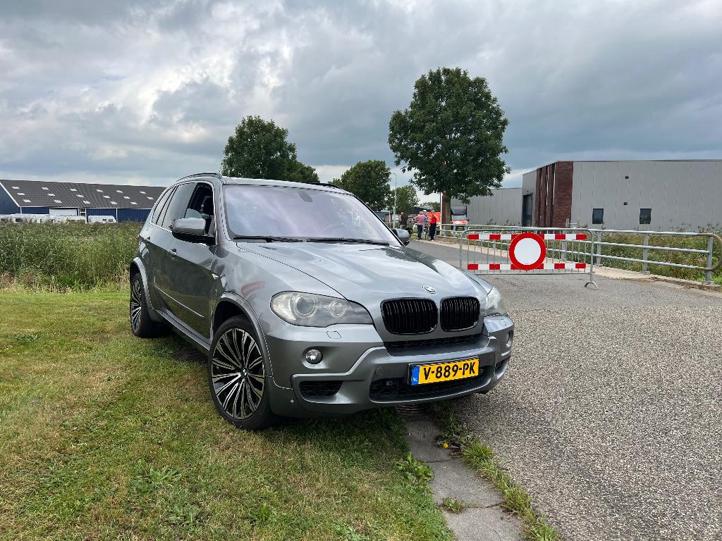 BMW X5 E70 - 3.0SD - grijs kenteken, Automaat, Zwart, 2993 cc, Vierwielaandrijving