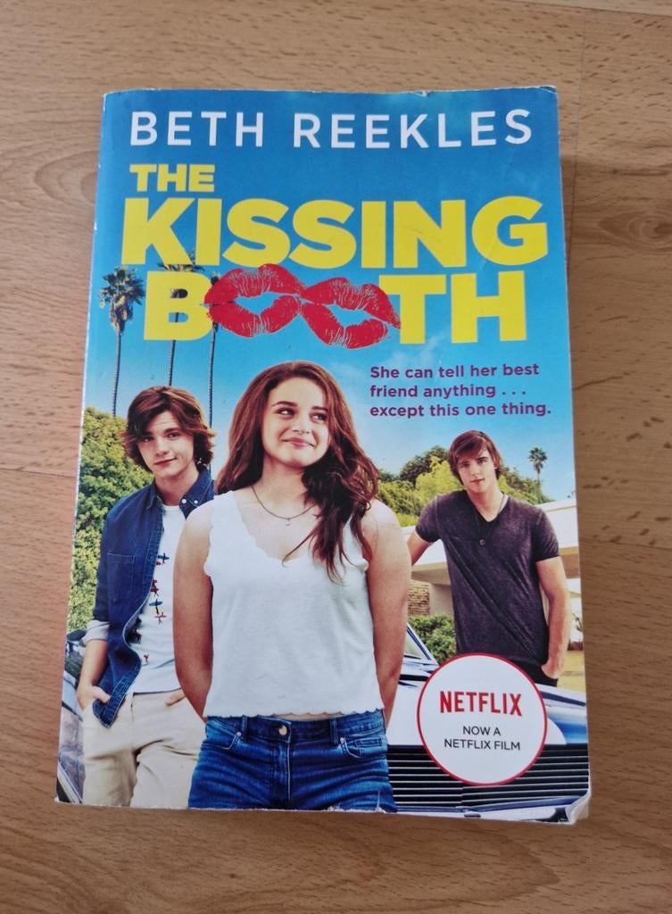 Boek engels the kissing booth beth reekles young adult ya, Boeken, Ophalen of Verzenden, Zo goed als nieuw