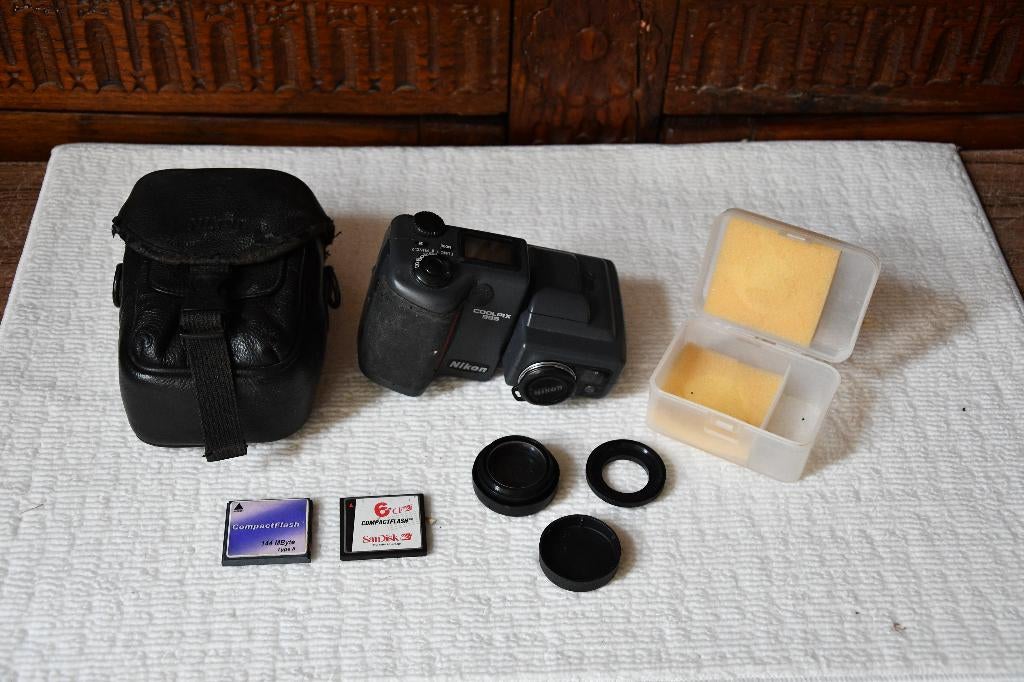 Nikon Coolpix 995 set, uit jaren '90, Gebruikt, Compact, Ophalen of Verzenden, 3 Megapixel