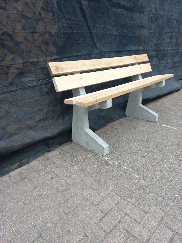 Tuinbank, Ophalen of Verzenden, Zo goed als nieuw, Hout