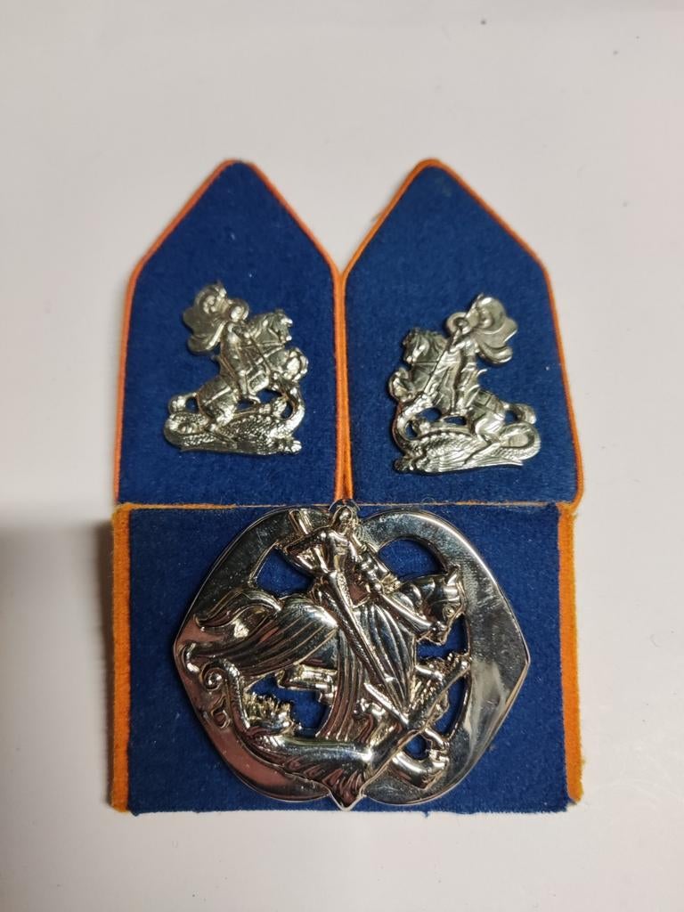 Setje Cavalerie Prins van Oranje, Ophalen of Verzenden, Landmacht, Nederland, Embleem of Badge