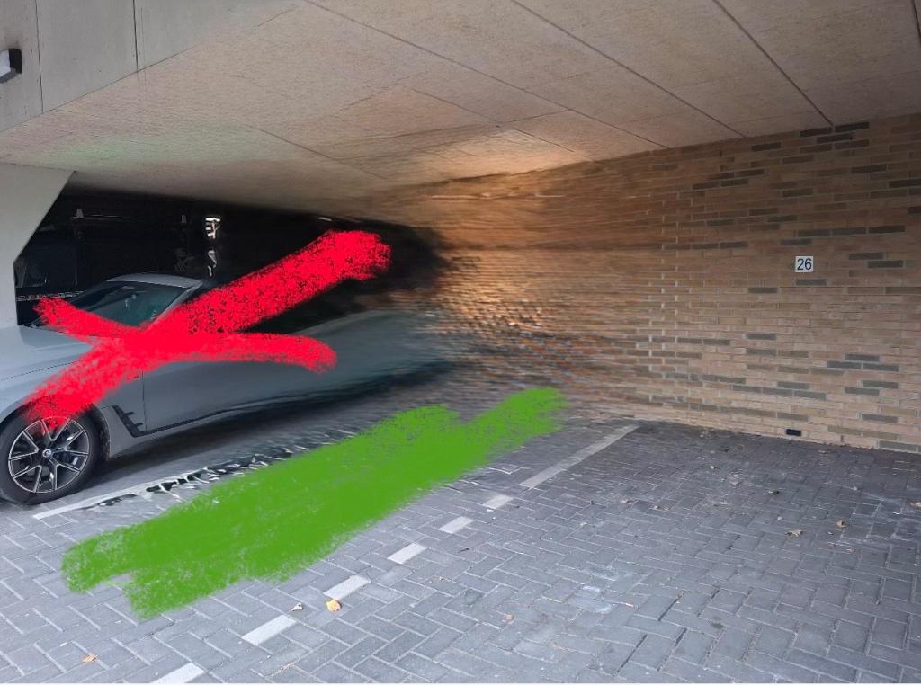 Parkeerplaats te huur Amsterdam (JanvanGalen buurt), Huizen en Kamers, Garages en Parkeerplaatsen, Amsterdam