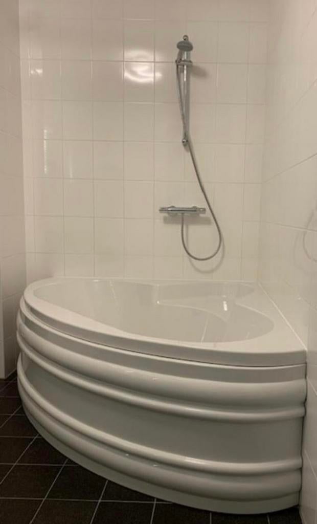 Hoekbad wit, gebruikt, in goede staat, Ophalen of Verzenden, Gebruikt, Bad