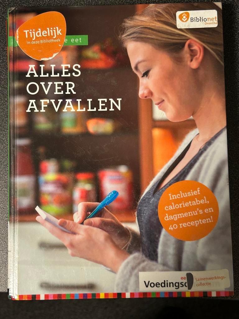 Stichting Voedingscentrum Nederland - Alles over afvallen, Boeken, Ophalen of Verzenden, Zo goed als nieuw, Stichting Voedingscentrum Nederland