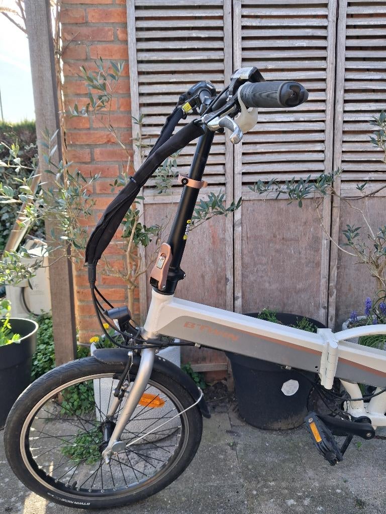 B'twin Electrische vouwfiets Niet gebruikt!, Minder dan 14 inch, Versnellingen, Zo goed als nieuw, Totaal opvouwbaar