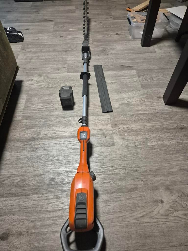 Husqvarna 520iHE3 stok heggenschaar met accu, Tuin en Terras, Heggenscharen, Ophalen of Verzenden