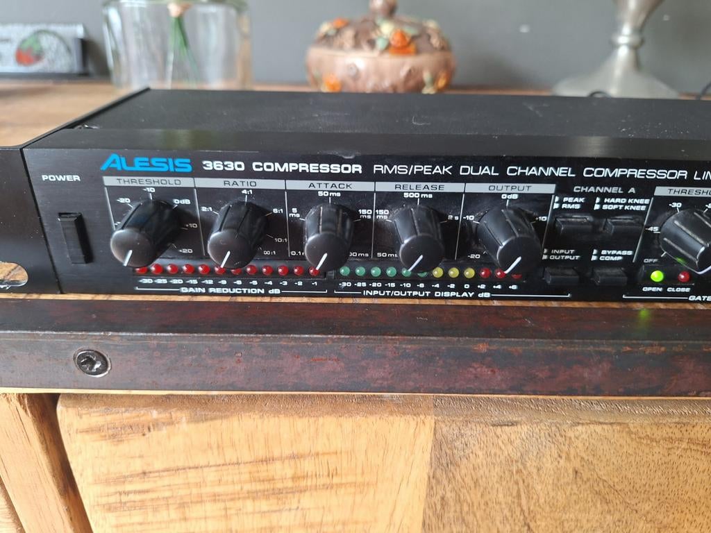 Alesis 3630 Compressor, Ophalen of Verzenden, Compressor