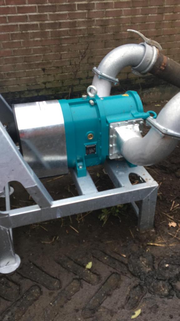 Borger mestpomp, Ophalen, Akkerbouw